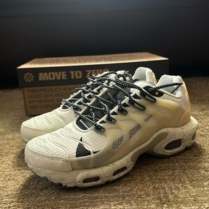Nike Air Max Terrascape Plus - Size M: 7 | W: 8.5